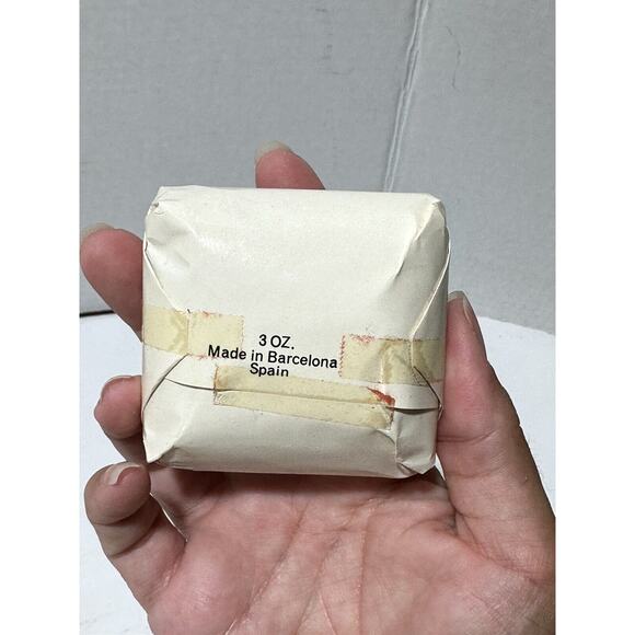 VINTAGE 1970’s 4 Rosas Perfume By VERA (read Des)+ Rosaleda Soap Gift Set Spain - Picture 6 of 10